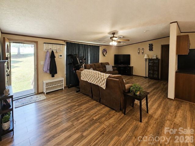 195 Hollywood Street, Forest City, NC 28043