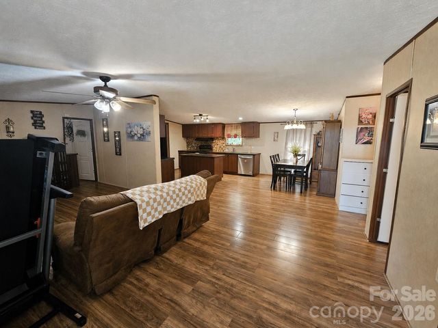 195 Hollywood Street, Forest City, NC 28043