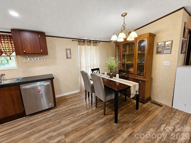 195 Hollywood Street, Forest City, NC 28043