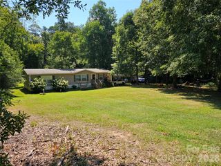 195 Hollywood Street, Forest City, NC 28043