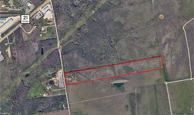 415 Holz RD, Niederwald, TX 78640