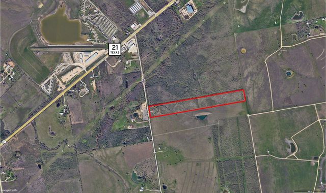 415 Holz RD, Niederwald, TX 78640