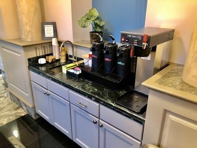 1660 N Prospect AVENUE #403, Milwaukee, WI 53202
