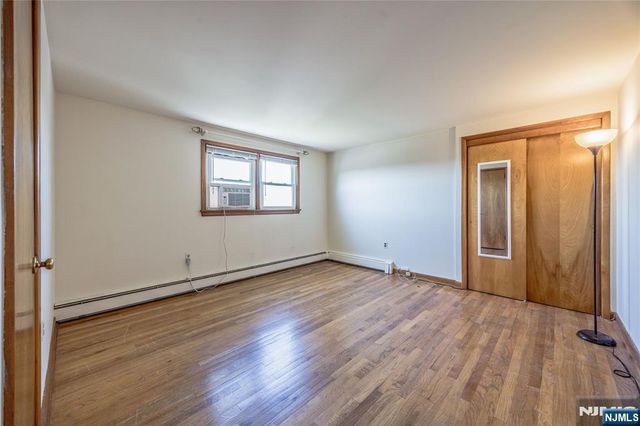 88 Maple Avenue, Woodland Park, NJ 07424