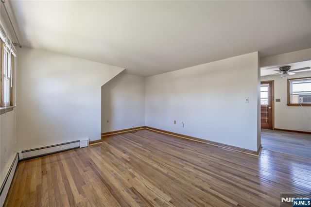 88 Maple Avenue, Woodland Park, NJ 07424