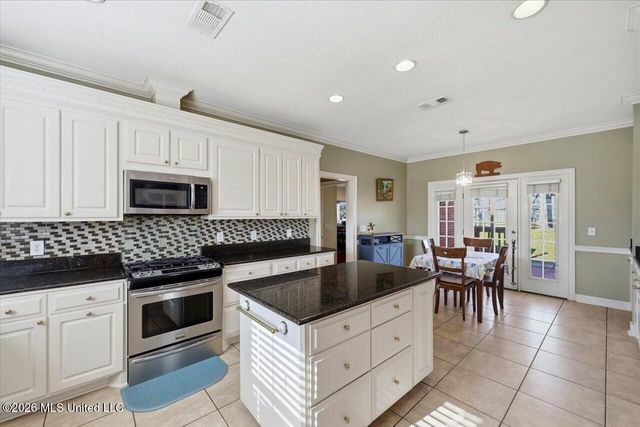 104 Merlot Cove, Clinton, MS 39056