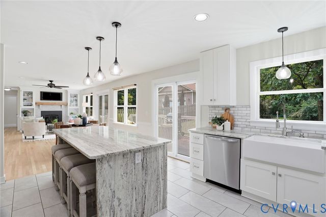2904 Old Gun Rd W, Midlothian, VA 23113