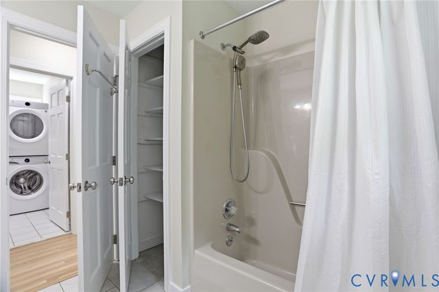 2904 Old Gun Rd W, Midlothian, VA 23113