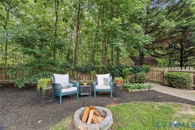 2904 Old Gun Rd W, Midlothian, VA 23113