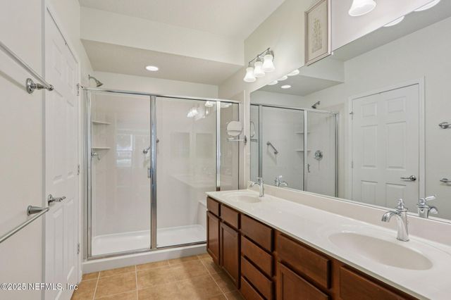 6651 SHADED ROCK Court, 23B, Jacksonville, FL 32258