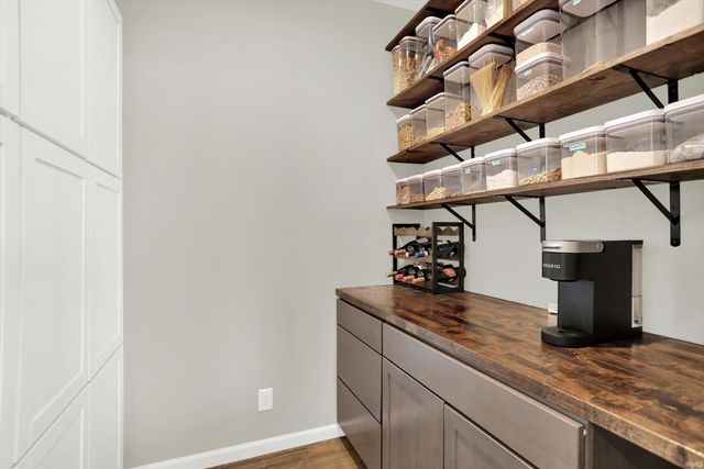 1158 N Deer Meadows Road, Delphi, IN 46923