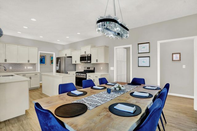 1158 N Deer Meadows Road, Delphi, IN 46923