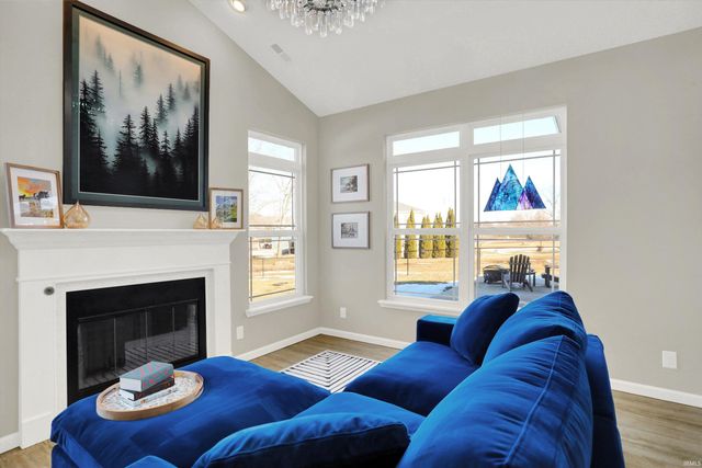 1158 N Deer Meadows Road, Delphi, IN 46923