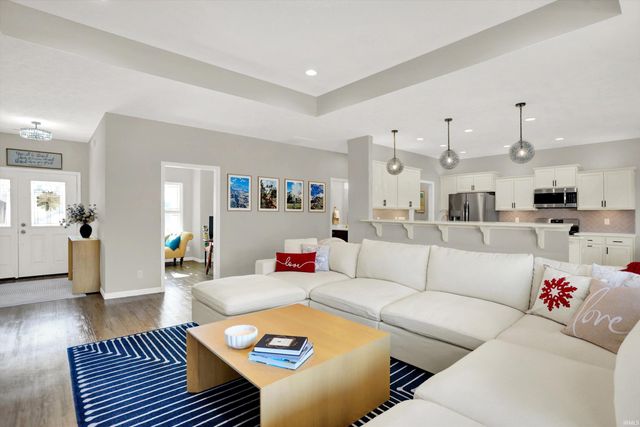 1158 N Deer Meadows Road, Delphi, IN 46923