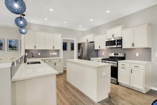 1158 N Deer Meadows Road, Delphi, IN 46923