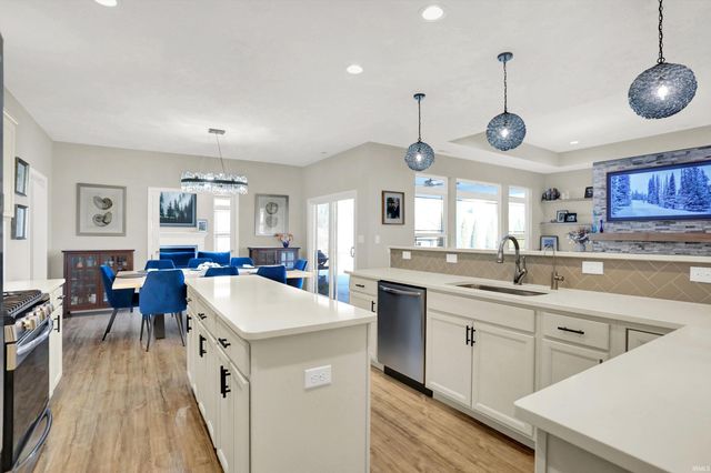 1158 N Deer Meadows Road, Delphi, IN 46923