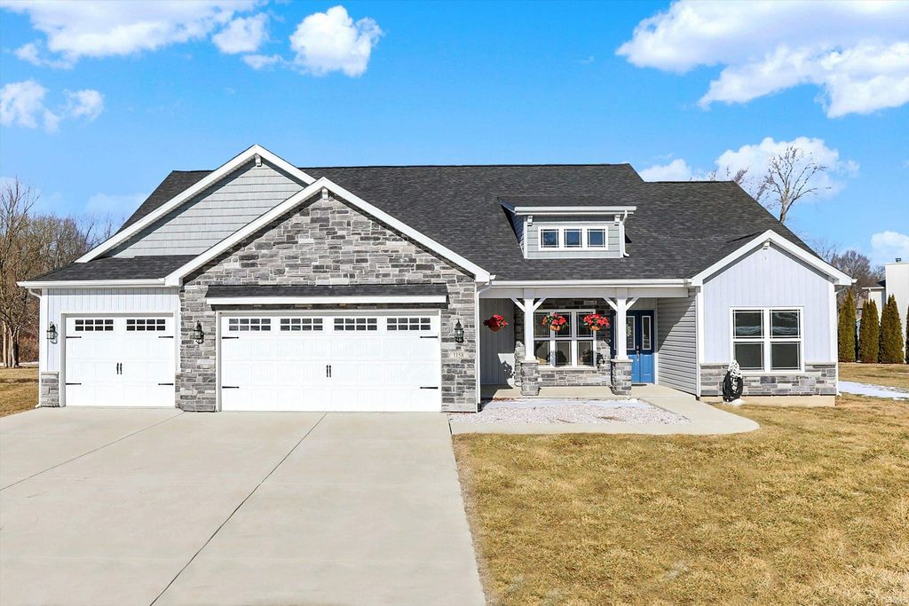 1158 N Deer Meadows Road, Delphi, IN 46923