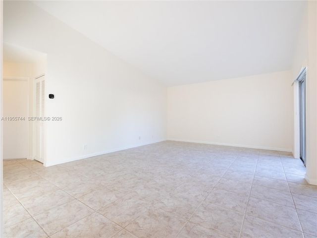 200 W Riverbend Dr, Sunrise, FL 33326