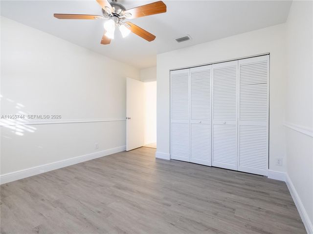 200 W Riverbend Dr, Sunrise, FL 33326