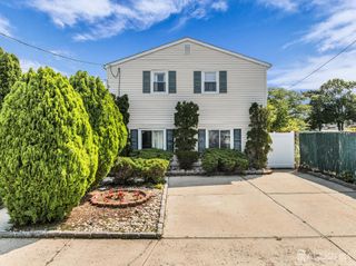 12 Jacobson Street, Sayreville, NJ 08872
