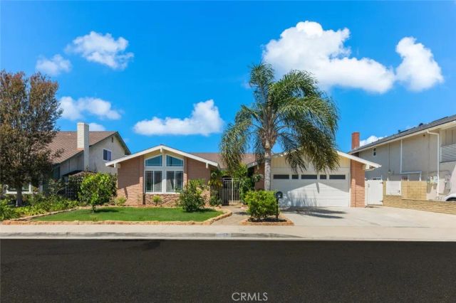 11157 Flower Ave, Fountain Valley, CA 92708
