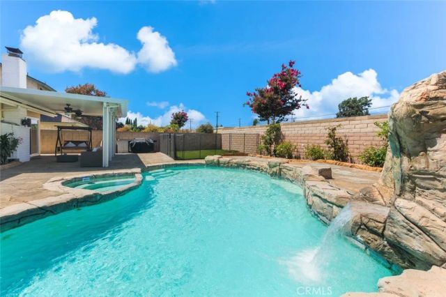 11157 Flower Ave, Fountain Valley, CA 92708