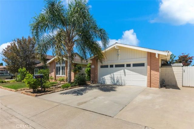 11157 Flower Ave, Fountain Valley, CA 92708