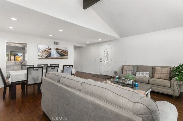 11157 Flower Ave, Fountain Valley, CA 92708