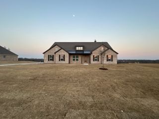 809 Valley Ridge Road, Van Alstyne, TX 75495