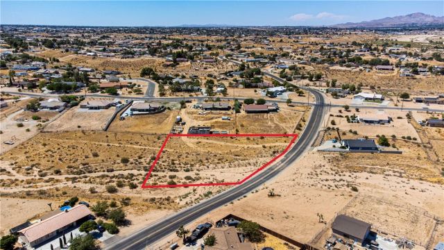 10656 Choiceana, Hesperia, CA 92345