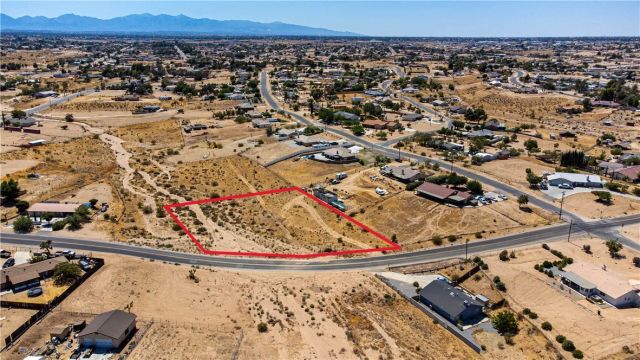 10656 Choiceana, Hesperia, CA 92345
