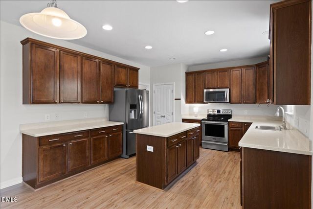 104 Leafy Holly Drive, Holly Springs, NC 27540