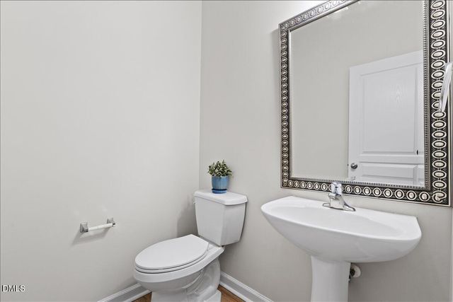 104 Leafy Holly Drive, Holly Springs, NC 27540