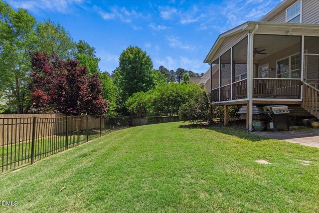 104 Leafy Holly Drive, Holly Springs, NC 27540
