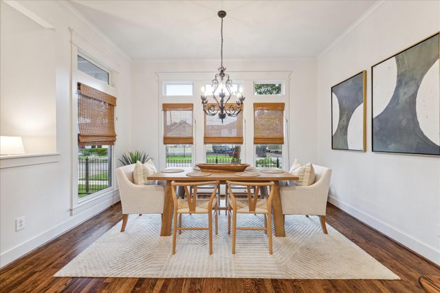 1915 Bradshaw Street, Houston, TX 77008