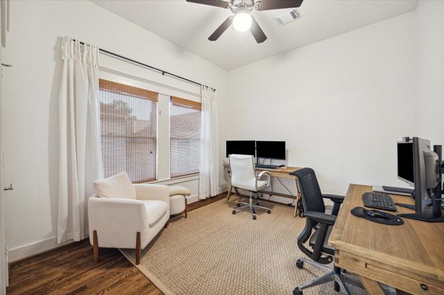 1915 Bradshaw Street, Houston, TX 77008