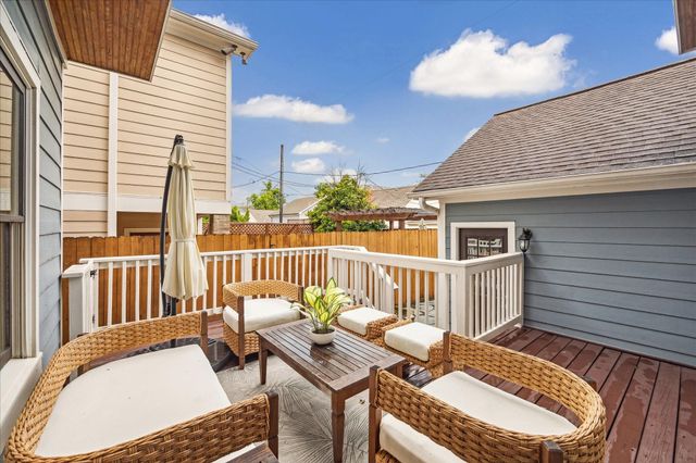 1915 Bradshaw Street, Houston, TX 77008