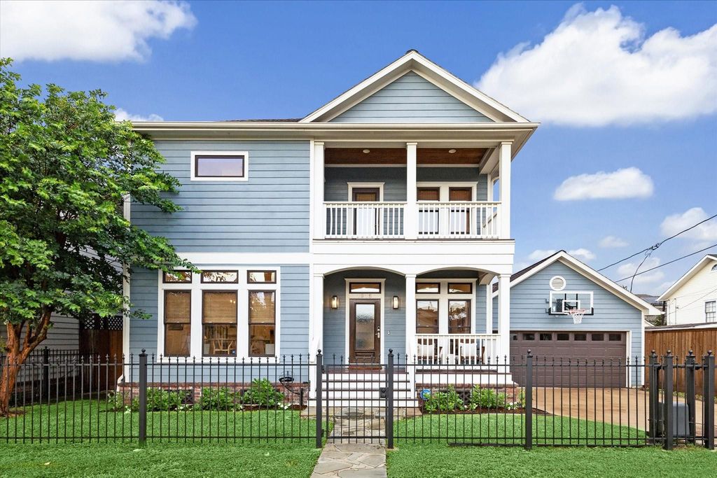 1915 Bradshaw Street, Houston, TX 77008