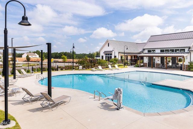 309 Diamond Bluff Lane, Holly Springs, NC 27540