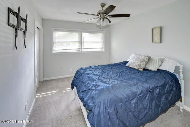2822 Esther Blvd, Louisville, KY 40220