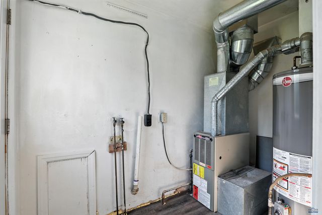 1802 RUSHMORE ST, Rapid City, SD 57702