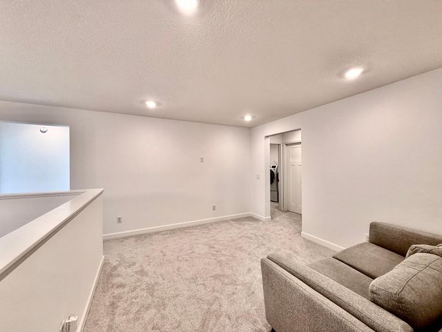 18112 Hounds Drive, Lakeville, MN 55044