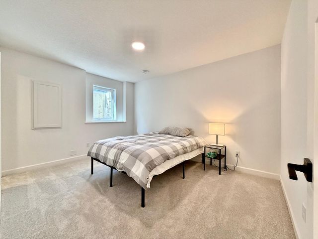 18112 Hounds Drive, Lakeville, MN 55044