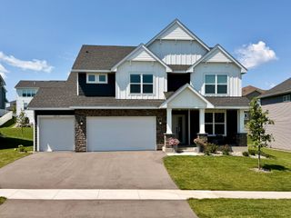 18112 Hounds Drive, Lakeville, MN 55044