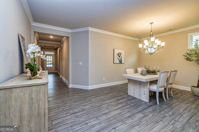 565 Timberbrook Drive, Sharpsburg, GA 30277