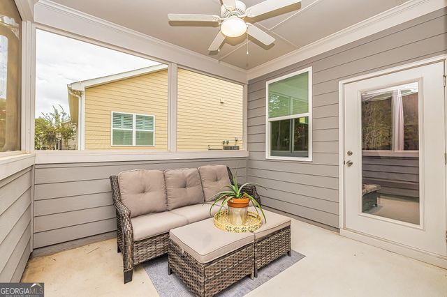 565 Timberbrook Drive, Sharpsburg, GA 30277