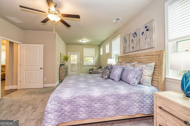 565 Timberbrook Drive, Sharpsburg, GA 30277