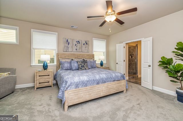 565 Timberbrook Drive, Sharpsburg, GA 30277