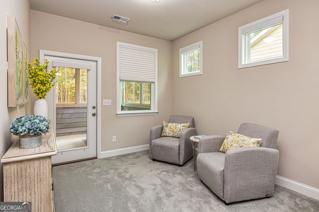 565 Timberbrook Drive, Sharpsburg, GA 30277