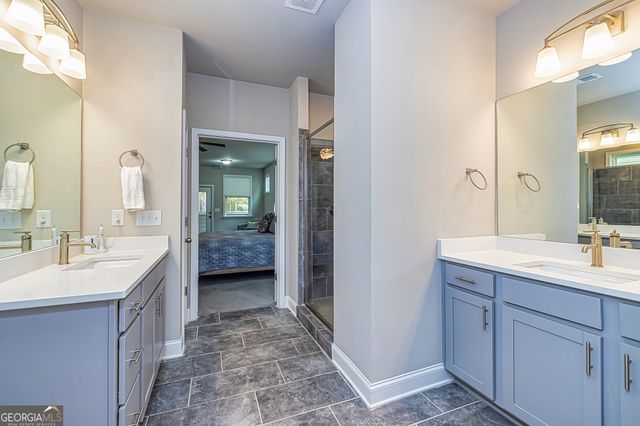 565 Timberbrook Drive, Sharpsburg, GA 30277